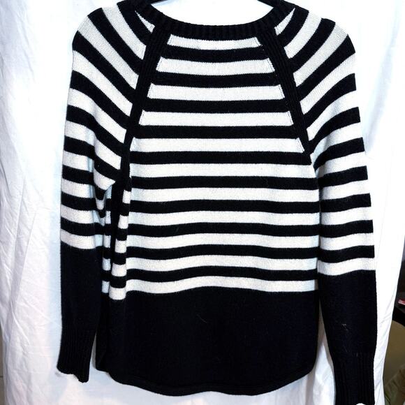 Anthropologie Rebekah Roubded Bottom Tunic Sweater Black White Stripes Sz Small - Picture 3 of 7
